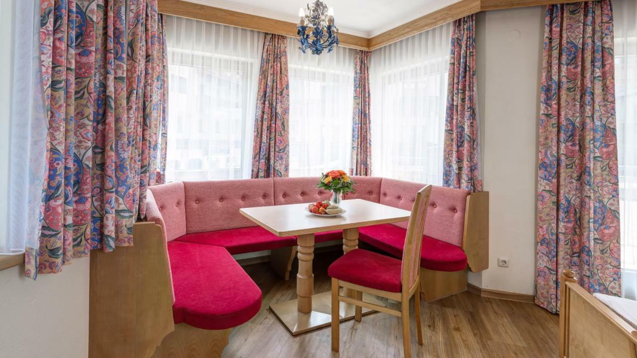 Strass- Aparthotel Mayrhofen Exterior photo